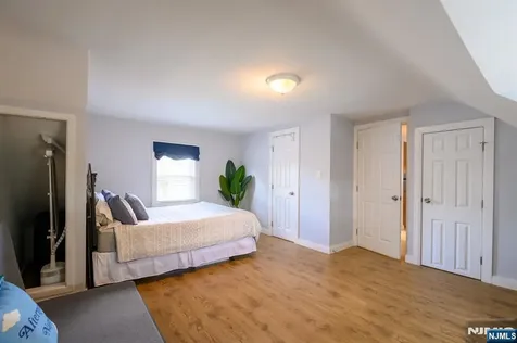39 Lawrence Avenue Lodi NJ 07644