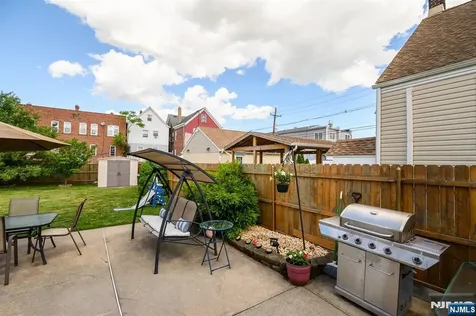 39 Lawrence Avenue Lodi NJ 07644