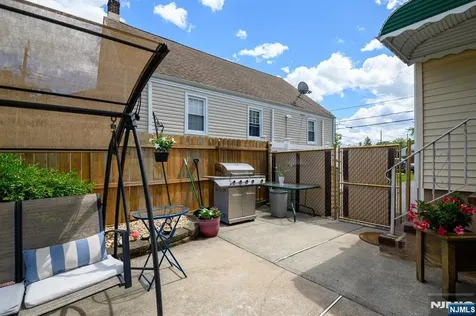 39 Lawrence Avenue Lodi NJ 07644