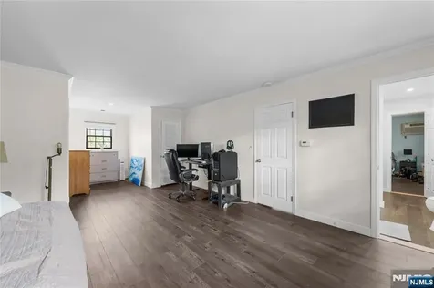 70 Lennon Clifton NJ 07013