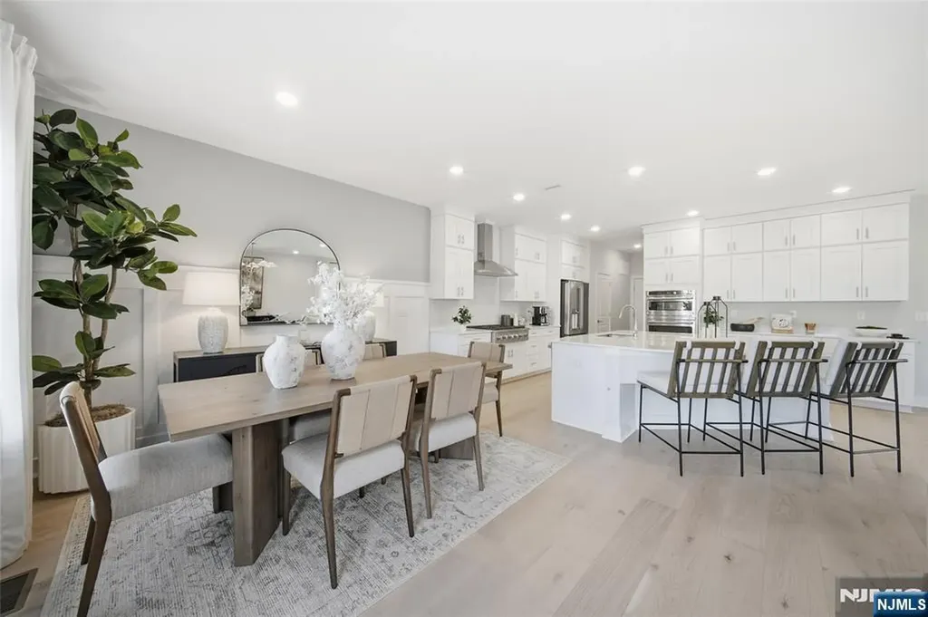 5 Pimlico Place Oakland NJ 07436