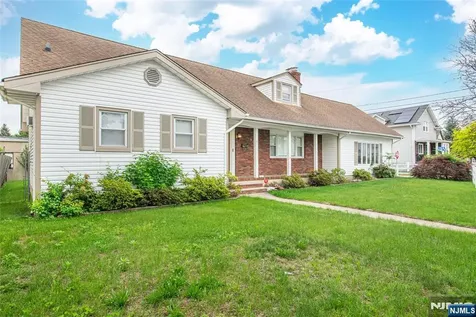 84 Locust Avenue Wallington NJ 07057