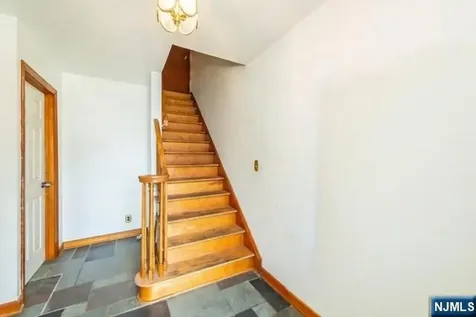 84 Locust Avenue Wallington NJ 07057