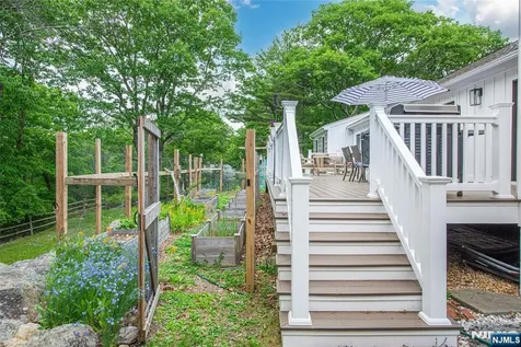 724 Ridge Road Kinnelon Borough NJ 07405