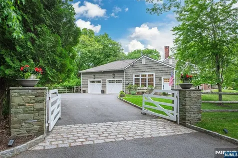 724 Ridge Road Kinnelon Borough NJ 07405