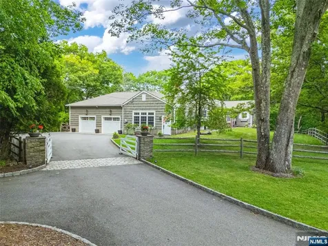 724 Ridge Road Kinnelon Borough NJ 07405