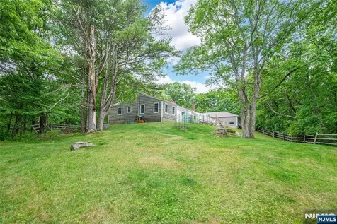 724 Ridge Road Kinnelon Borough NJ 07405