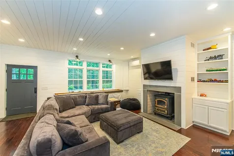 724 Ridge Road Kinnelon Borough NJ 07405