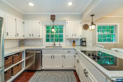 724 Ridge Road Kinnelon Borough NJ 07405