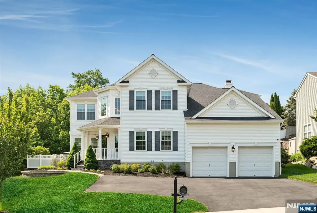 168 Tanglewood Pass Jefferson Township NJ 07849