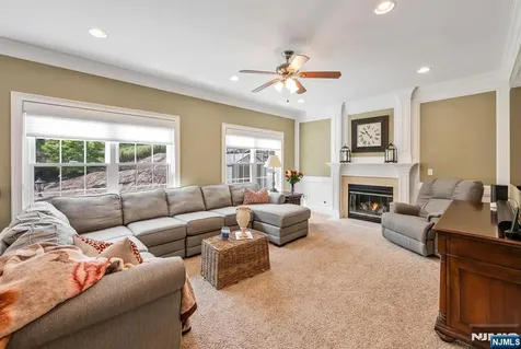 168 Tanglewood Pass Jefferson Township NJ 07849