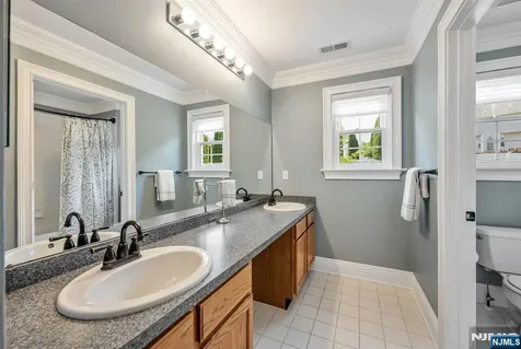 168 Tanglewood Pass Jefferson Township NJ 07849