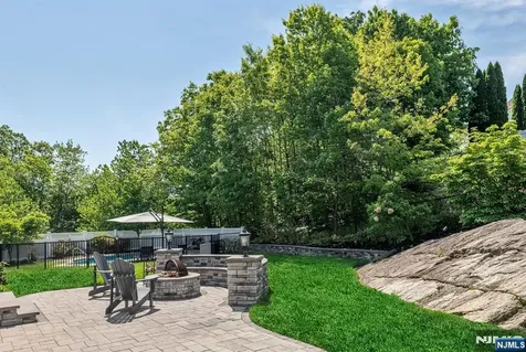 168 Tanglewood Pass Jefferson Township NJ 07849