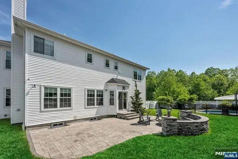 168 Tanglewood Pass Jefferson Township NJ 07849