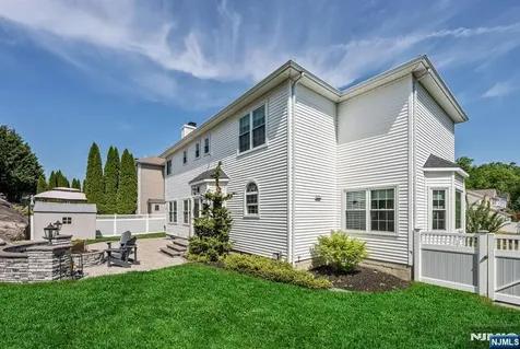 168 Tanglewood Pass Jefferson Township NJ 07849