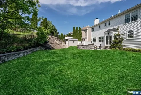 168 Tanglewood Pass Jefferson Township NJ 07849