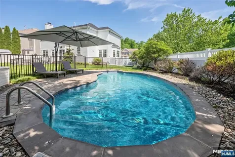 168 Tanglewood Pass Jefferson Township NJ 07849