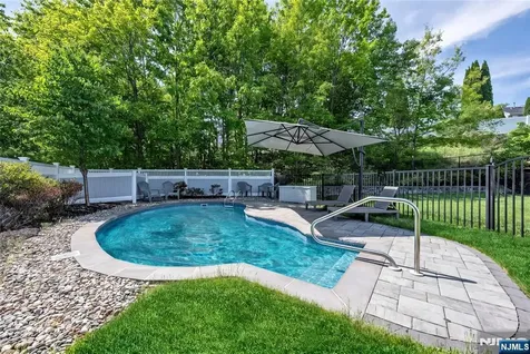 168 Tanglewood Pass Jefferson Township NJ 07849