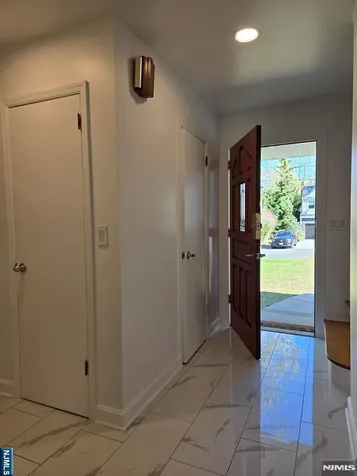 20 Buff Tenafly NJ 07670