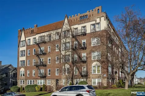 407 Highland Avenue Palisades Park NJ 07650