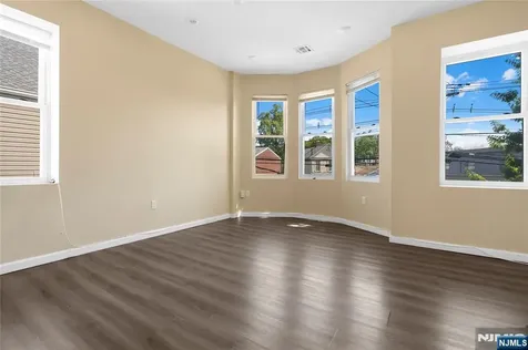 183 Bergen Turnpike Ridgefield Park NJ 07660