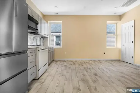 183 Bergen Turnpike Ridgefield Park NJ 07660