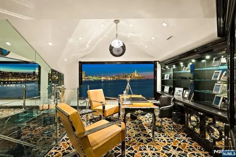 600 Harbor Boulevard Weehawken NJ 07086