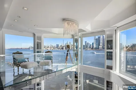 600 Harbor Boulevard Weehawken NJ 07086