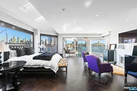 600 Harbor Boulevard Weehawken NJ 07086