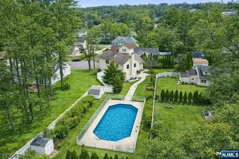 40 Catherine Court Cedar Grove NJ 07009