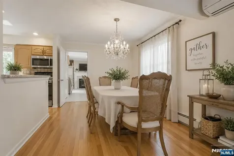 40 Catherine Court Cedar Grove NJ 07009