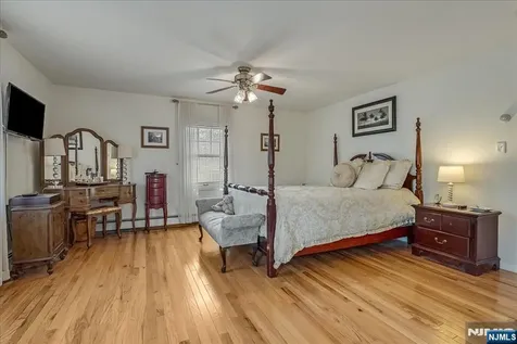40 Catherine Court Cedar Grove NJ 07009