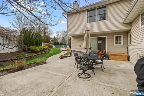 40 Catherine Court Cedar Grove NJ 07009