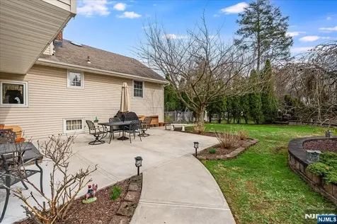40 Catherine Court Cedar Grove NJ 07009