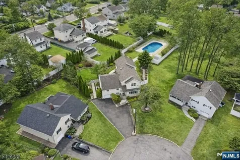 40 Catherine Court Cedar Grove NJ 07009