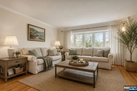 40 Catherine Court Cedar Grove NJ 07009