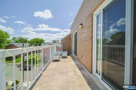 38 Moonachie Road Hackensack NJ 07601