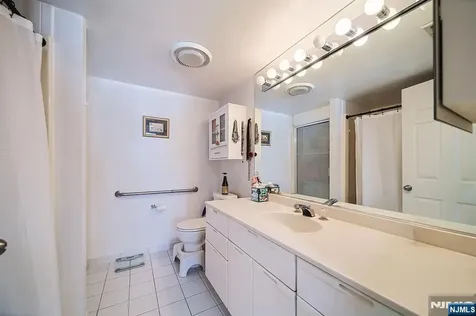 38 Moonachie Road Hackensack NJ 07601