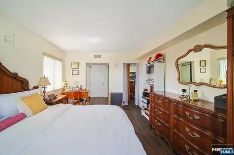 38 Moonachie Road Hackensack NJ 07601