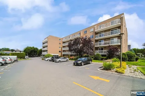 38 Moonachie Road Hackensack NJ 07601