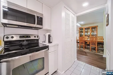 38 Moonachie Road Hackensack NJ 07601