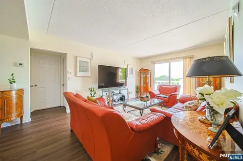 38 Moonachie Road Hackensack NJ 07601