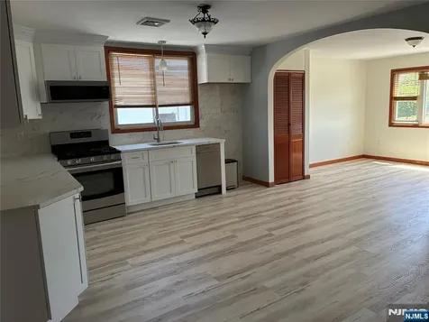 47 Kingsland Avenue Kearny NJ 07032