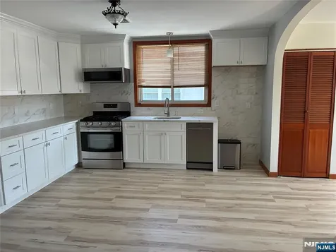 47 Kingsland Avenue Kearny NJ 07032