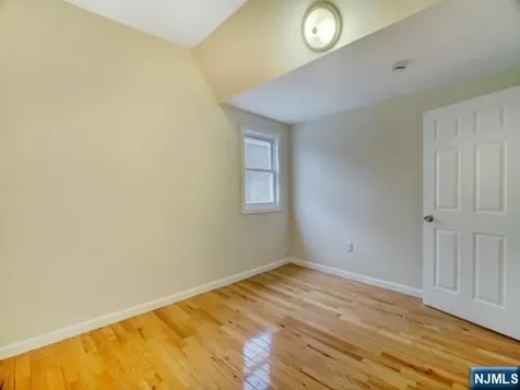 1035 Hunterdon Street Newark NJ 07112