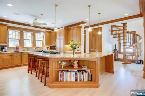 230 Springfield Avenue Rutherford NJ 07070