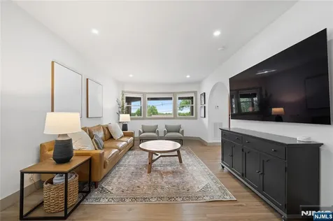 187 Hillside Avenue Nutley NJ 07110