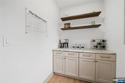 187 Hillside Avenue Nutley NJ 07110