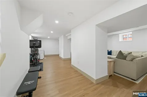 187 Hillside Avenue Nutley NJ 07110