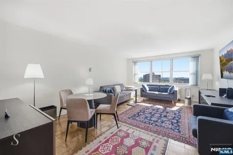 2100 Linwood Fort Lee NJ 07024